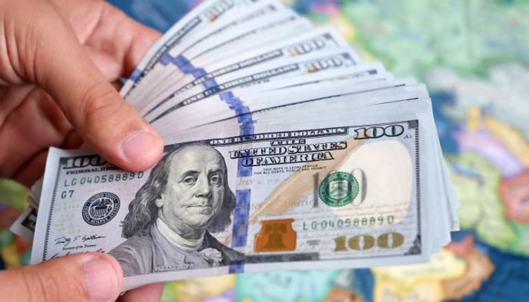 الدولار يتراجع 35 قرشاً بتعاملات الإثنين 30 يونيو 2025